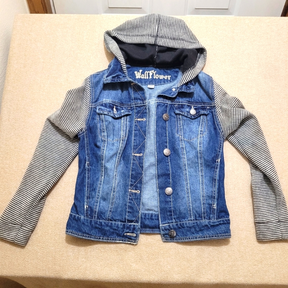 Y2K 2000s WallFlower Denim Jacket Junior size S Blue Long Sleeve Preppy Retro.